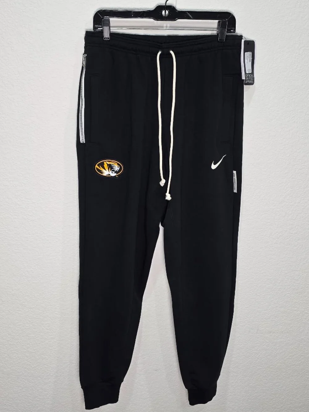 NWT Nike Missouri Tigers Dri-Fit Tapered Jogger Sweatpants Men's Size M Black